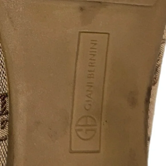 Giani Bernini - Logo Loafers Women’s Size 10M - Monogram Slip‑On Comfort Flats - Picture 12 of 13